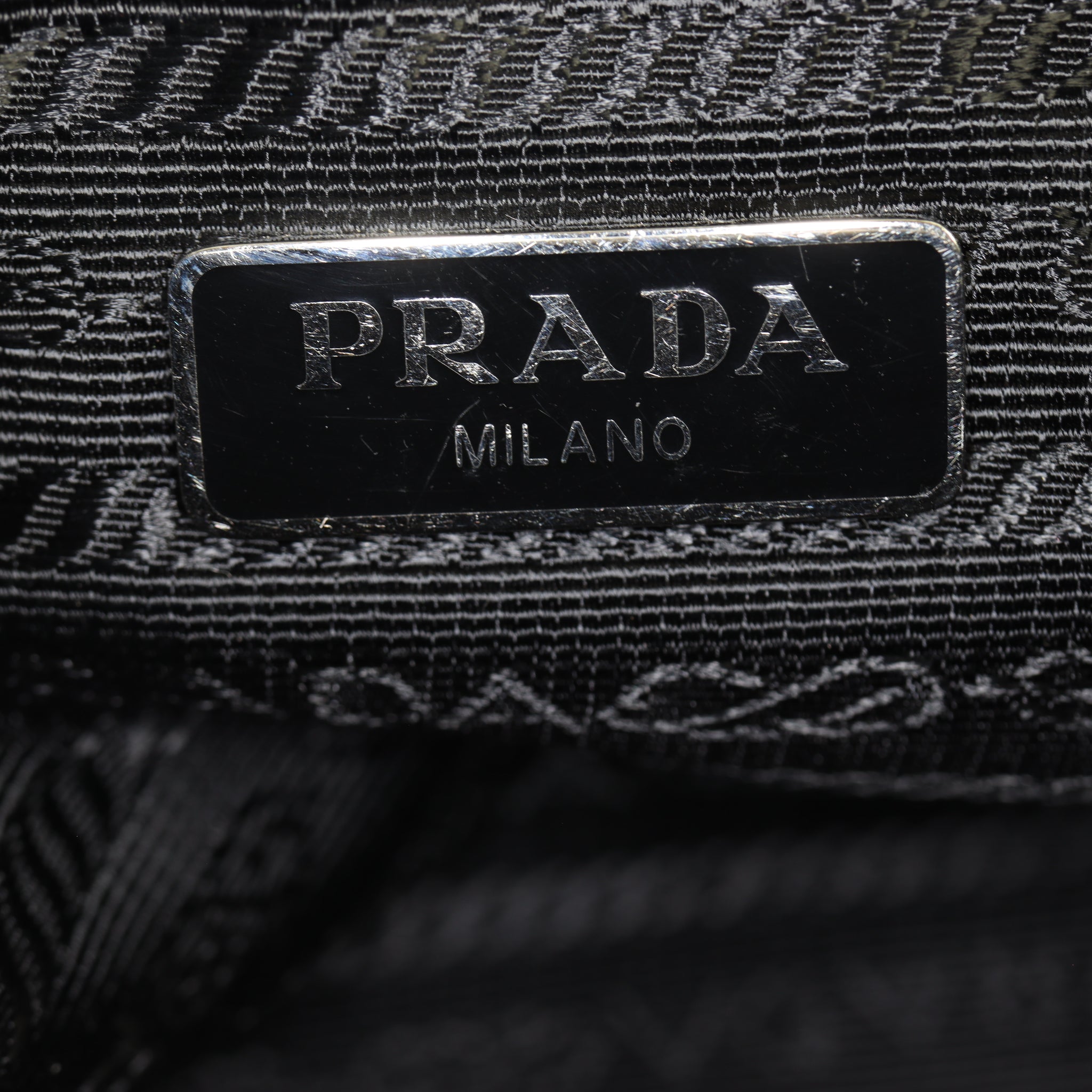 Prada Re-Edition 2005 Tessuto Shoulder Bag