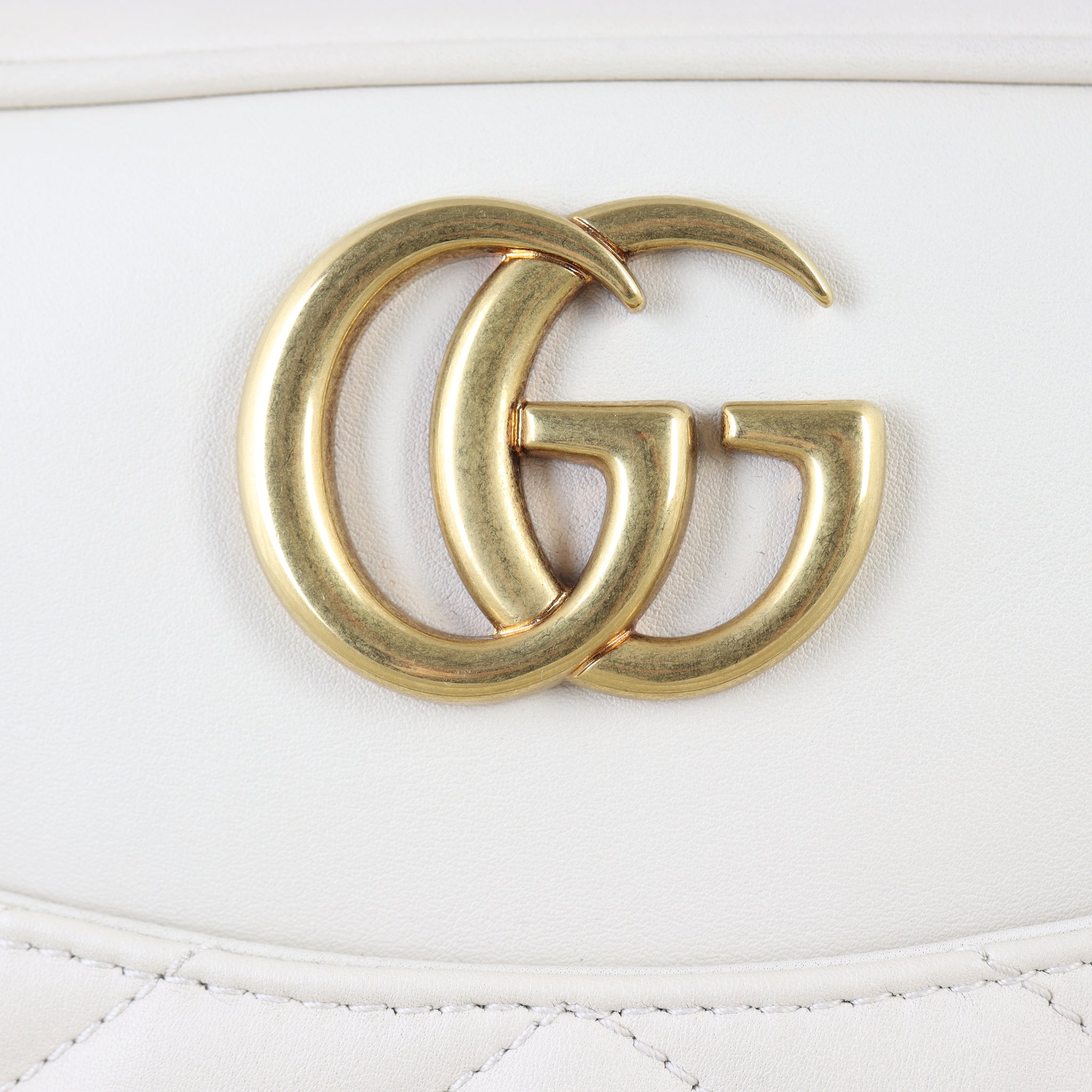 Gucci GG Marmont Medium Camera Bag