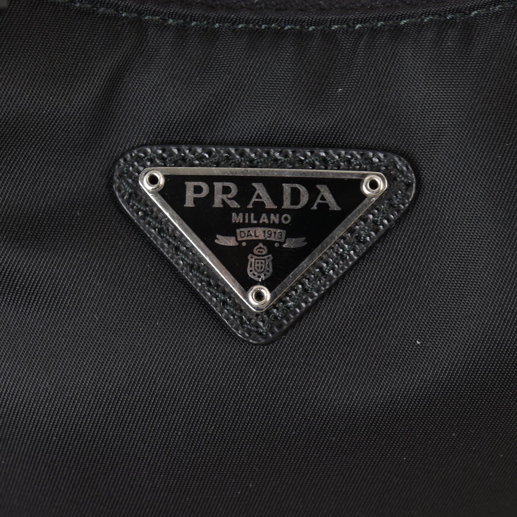 Prada Re-Edition 2005 Tessuto Shoulder Bag