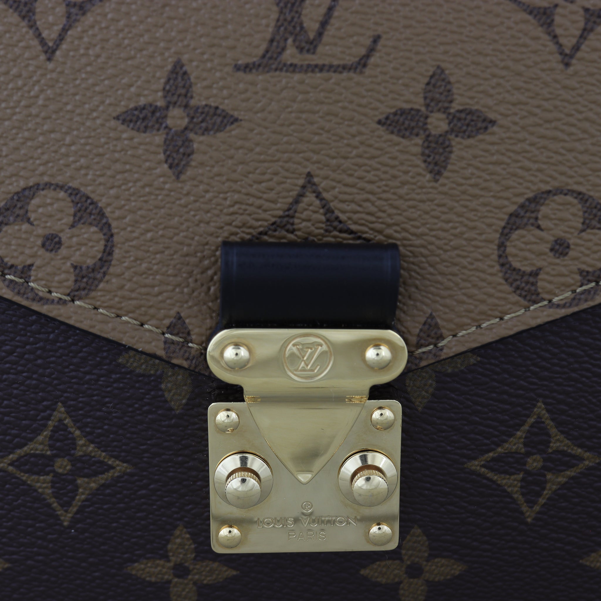 Louis Vuitton Pochette Metis Monogram Reverse
