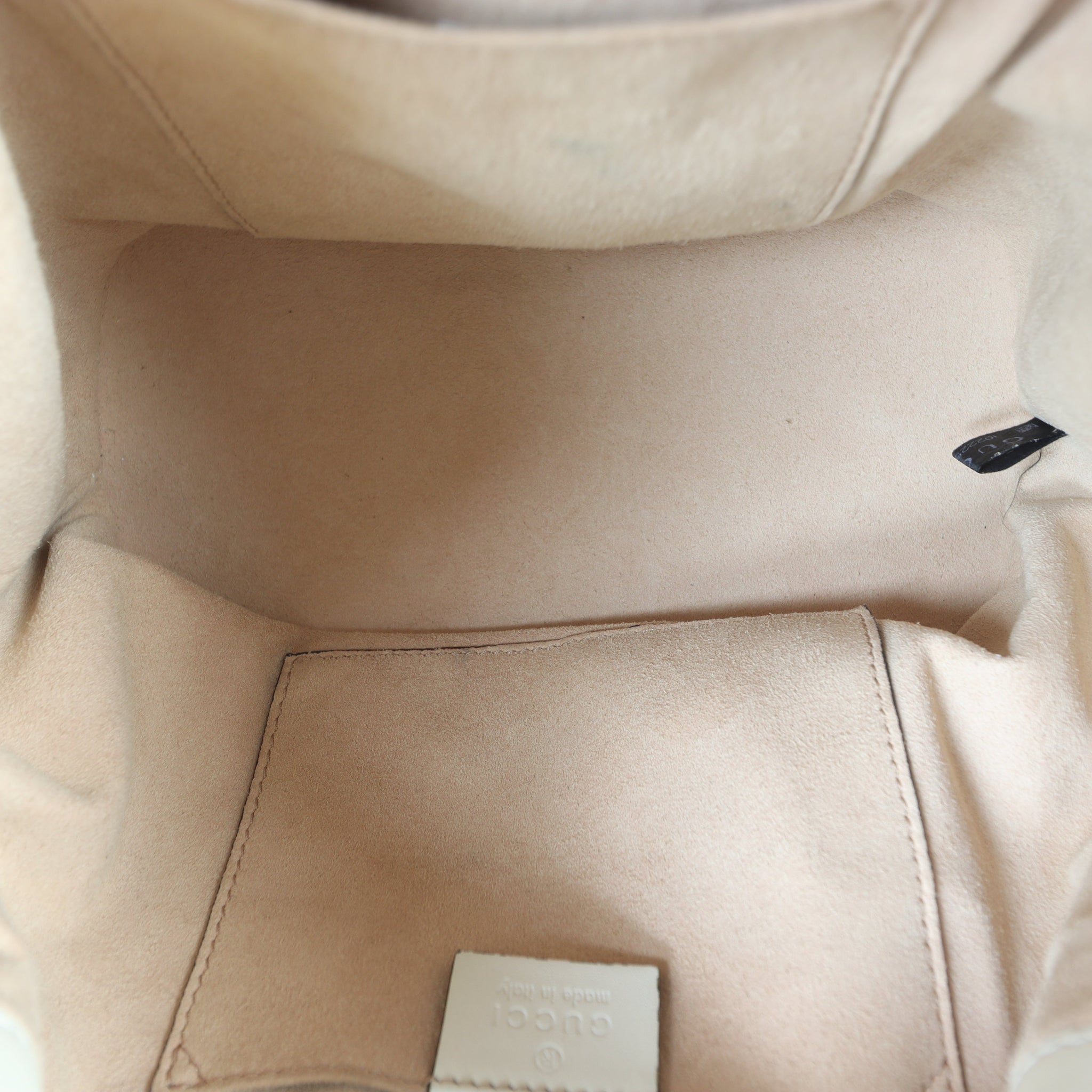Gucci GG Marmont Matelasse Bucket Bag