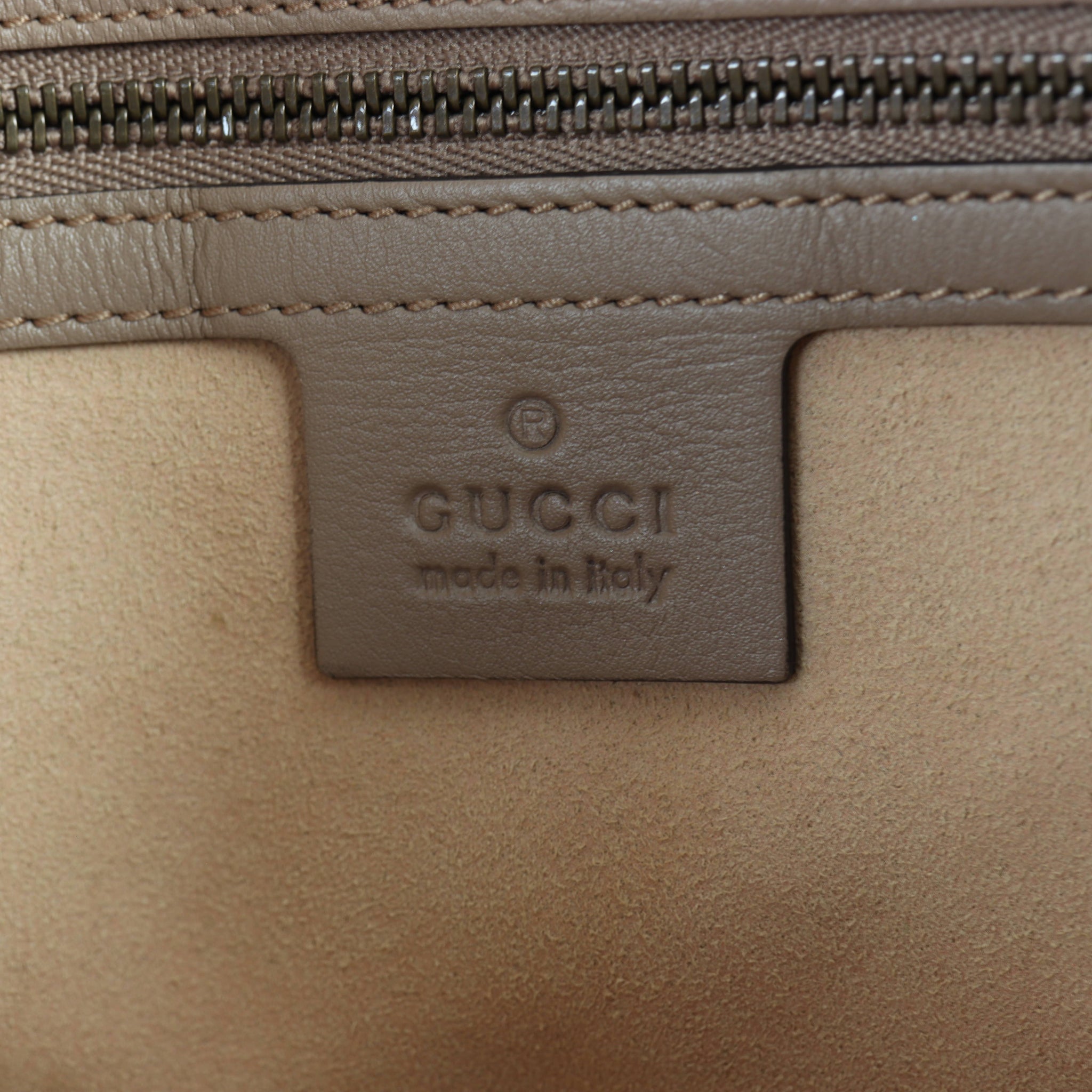 Gucci GG Marmont Matelasse Medium Tote
