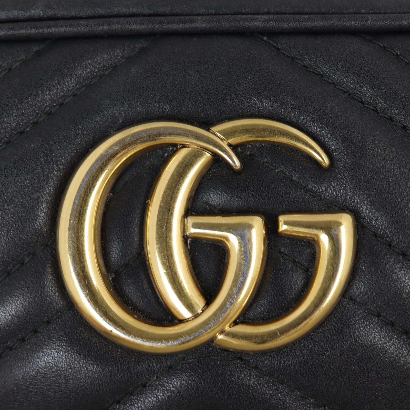 Gucci GG Marmont Small Camera Bag