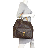 Louis Vuitton Metis Hobo Monogram