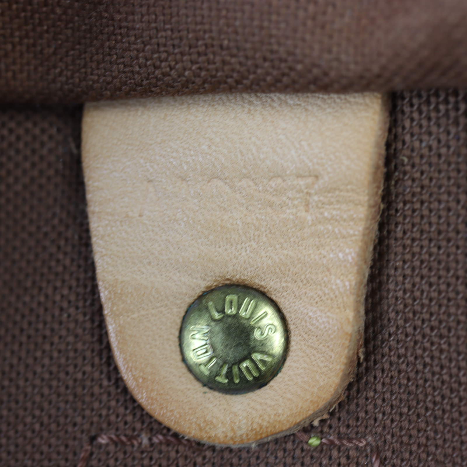 Louis Vuitton Speedy 40 Monogram