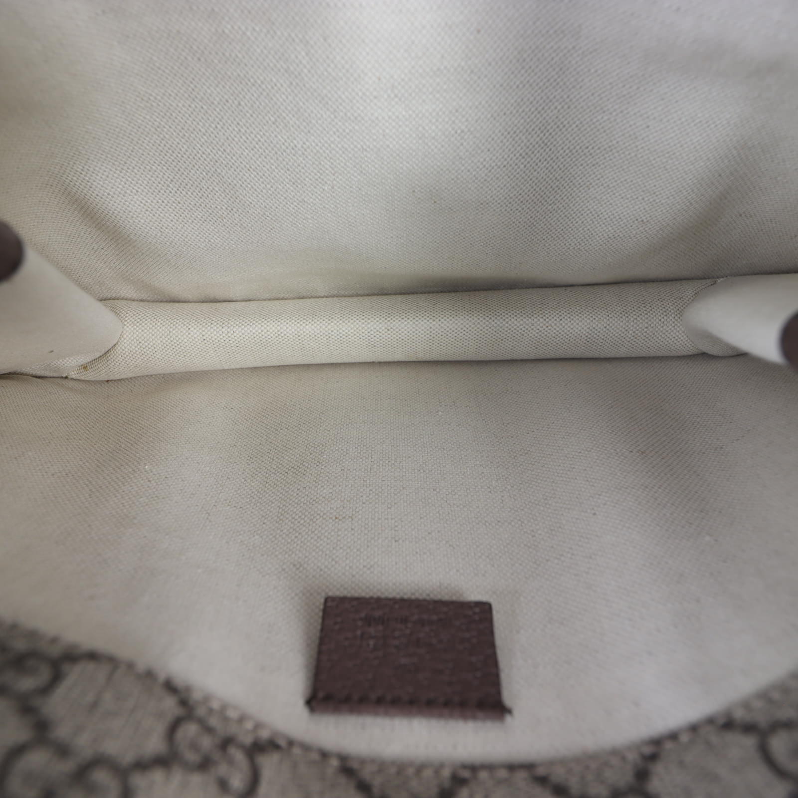 Gucci Neo Vintage GG Supreme Messenger Bag