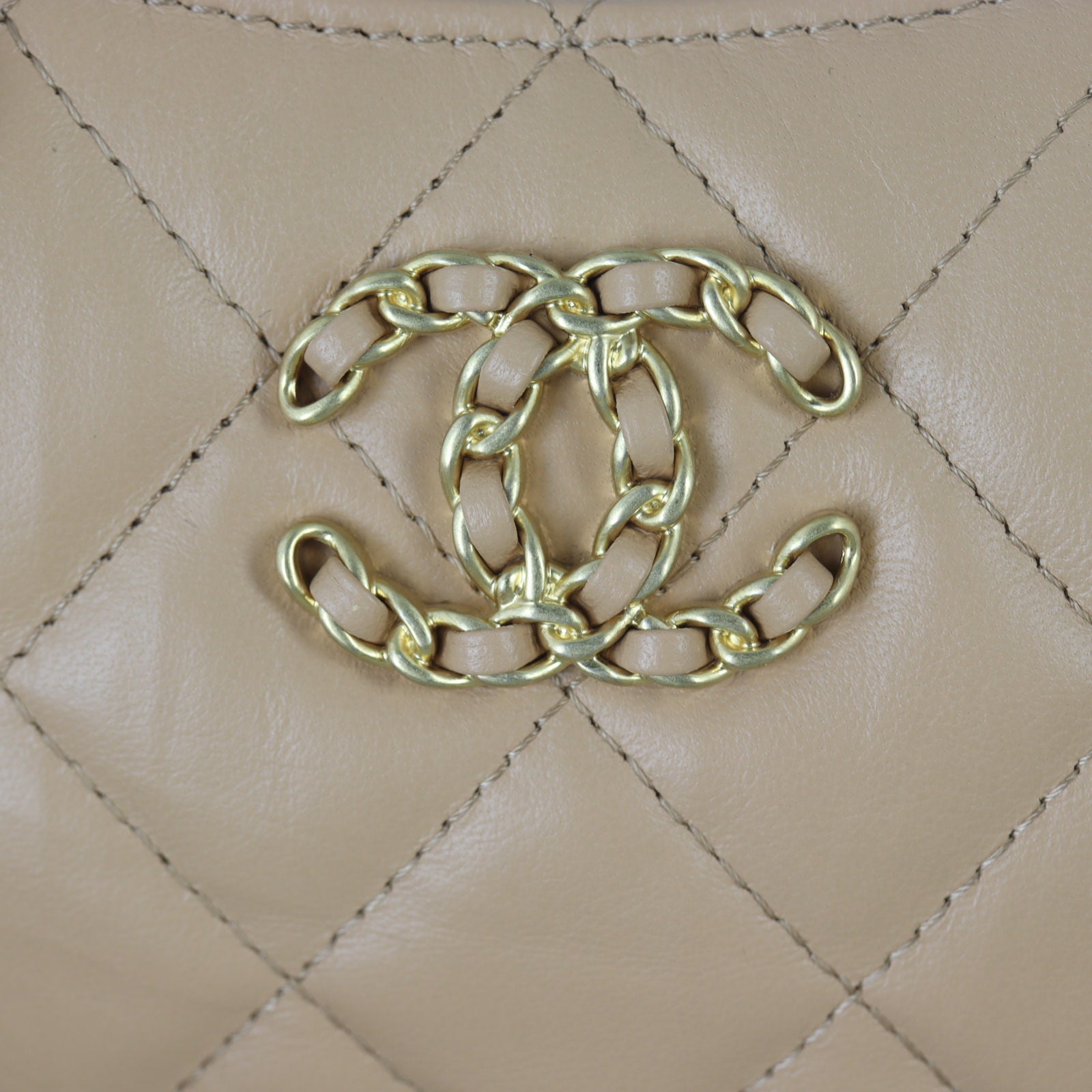 Chanel 19 Zip Hobo