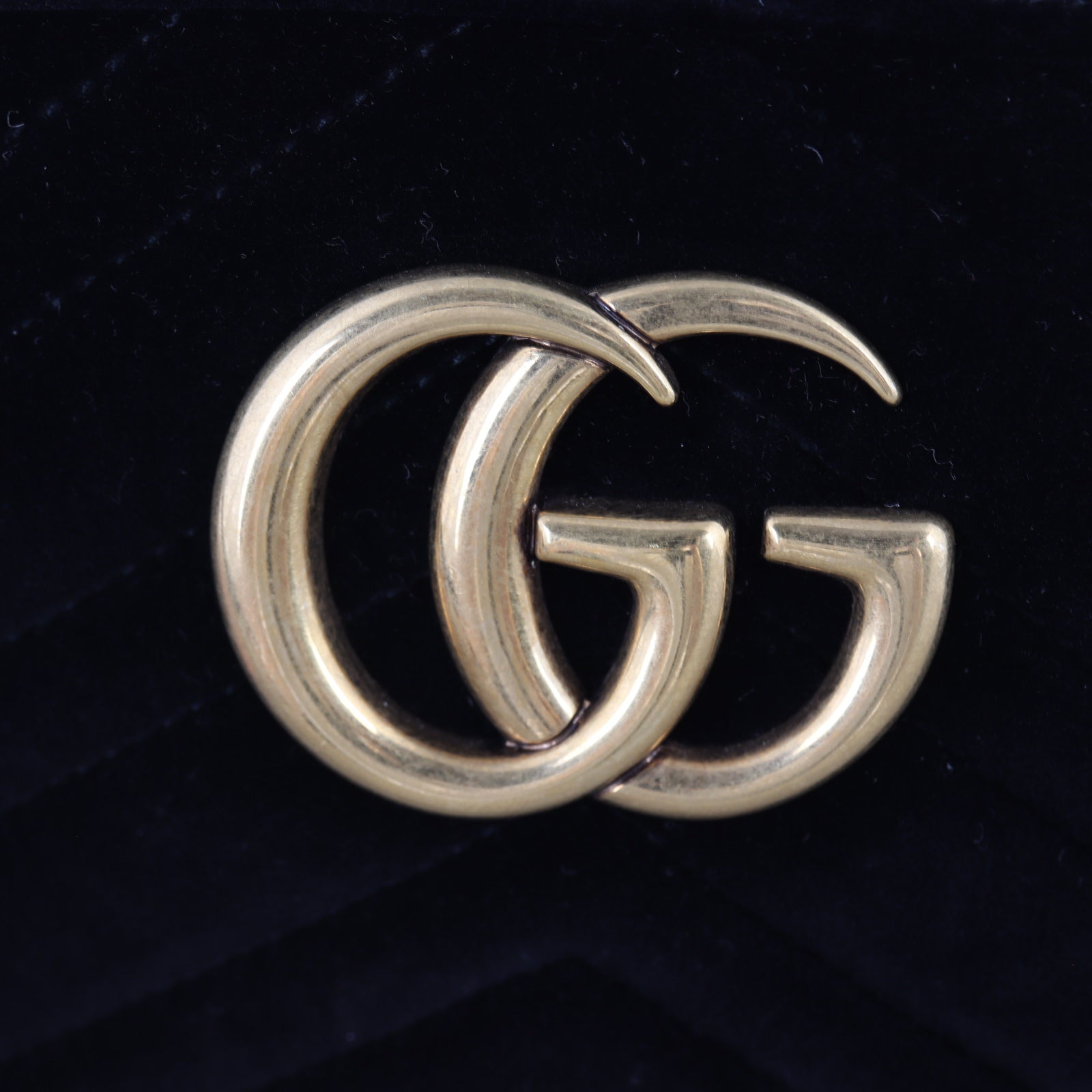 Gucci GG Marmont Velvet Small Camera Bag
