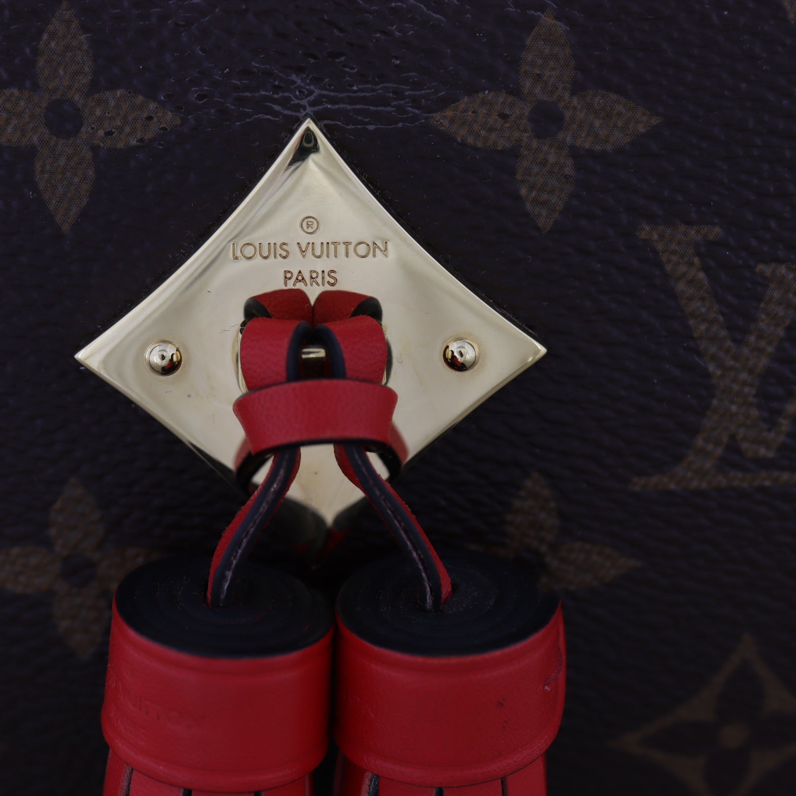Louis Vuitton Saintonge Monogram