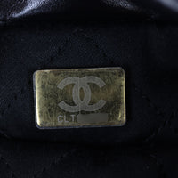 Chanel 22 Hobo Mini
