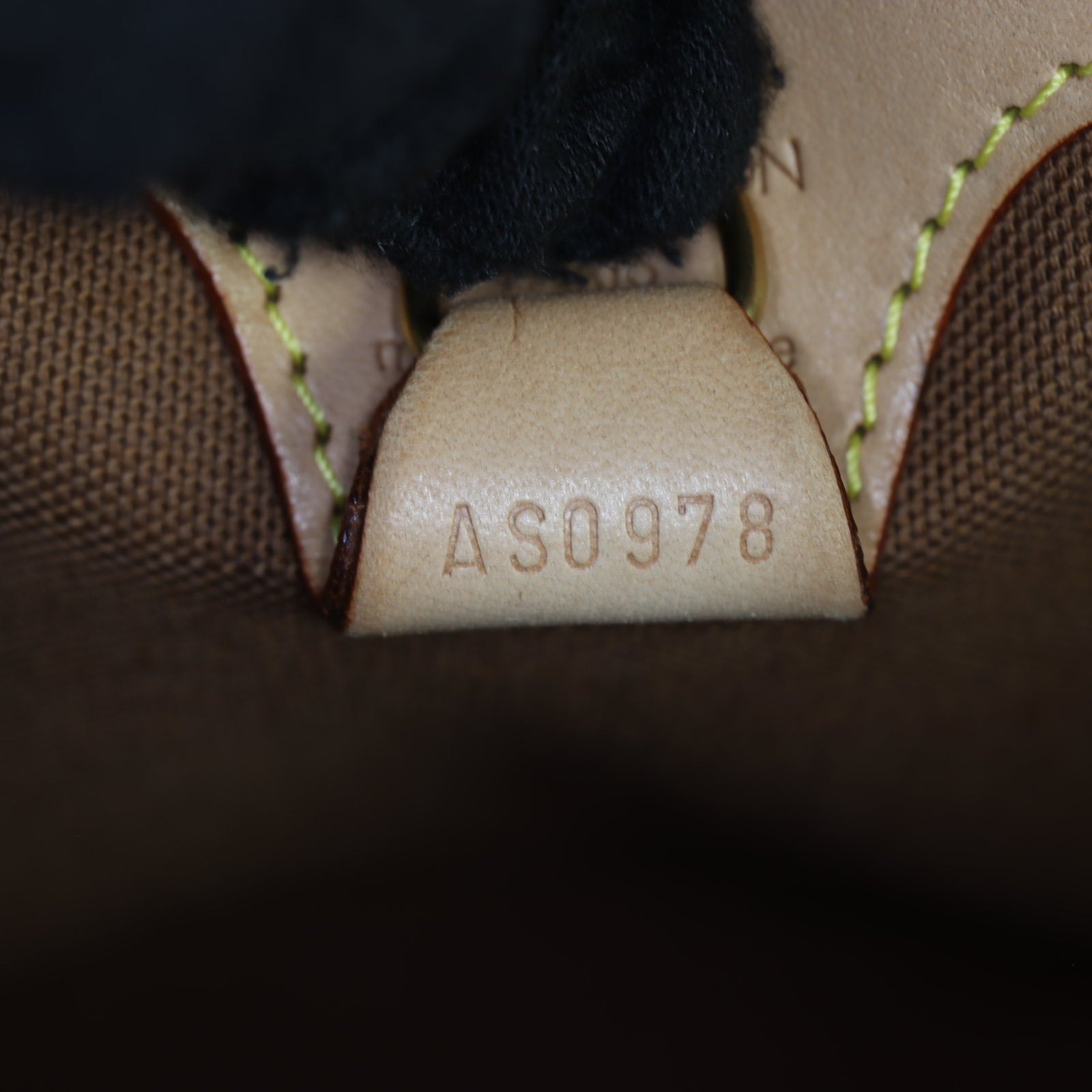 Louis Vuitton Ellipse MM Monogram