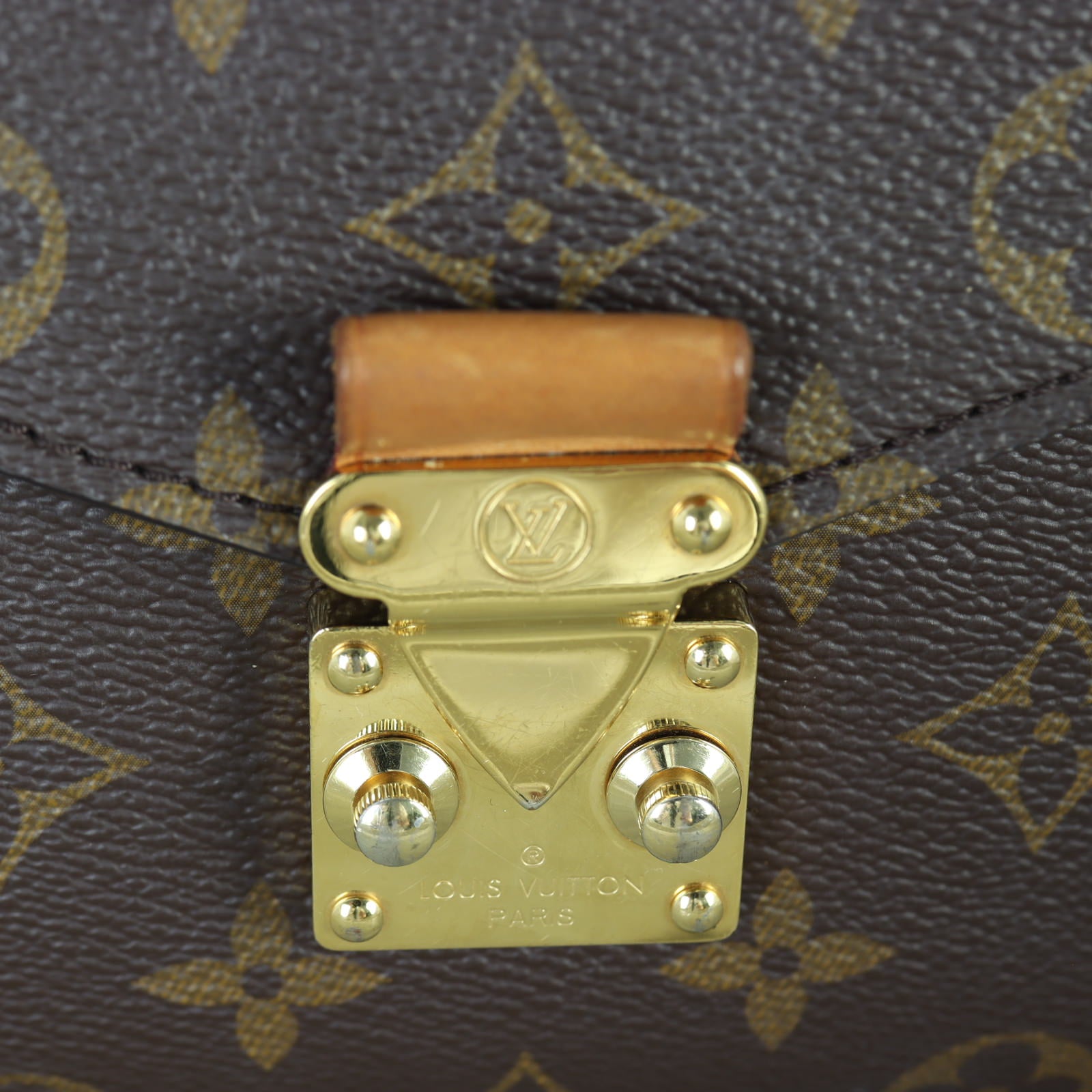 Louis Vuitton Pochette Metis Monogram