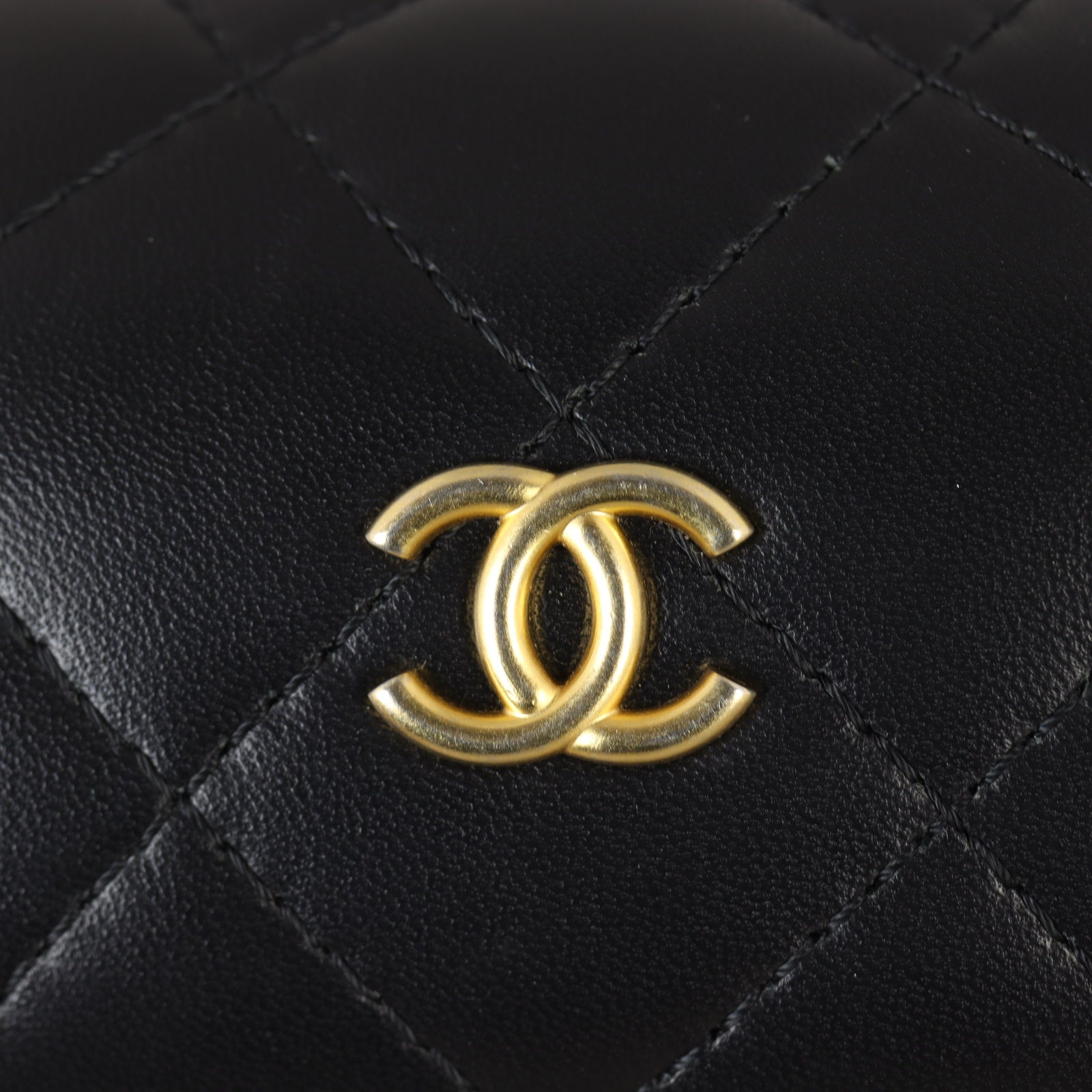 Chanel CC Bubble Vanity Case