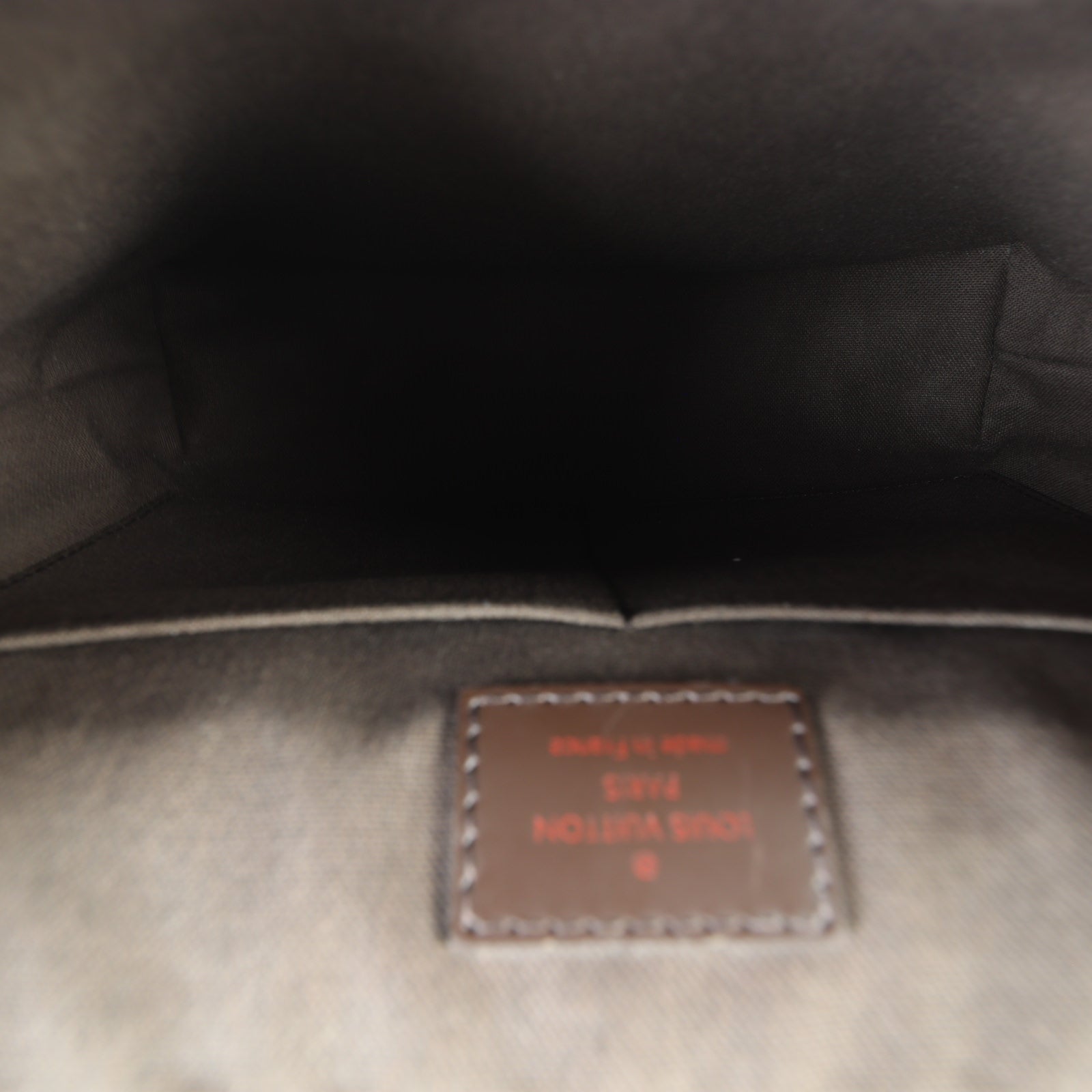 Louis Vuitton Bastille Messenger Damier Ebene