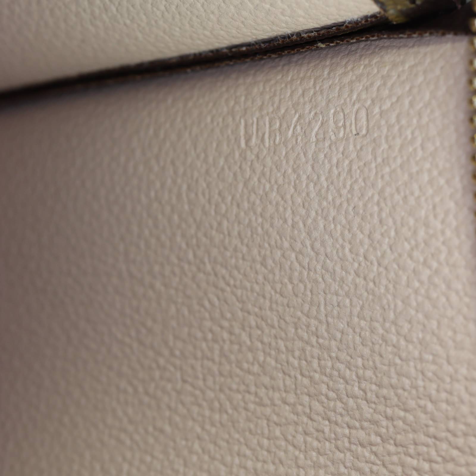 Louis Vuitton Toiletry Pouch 26 Monogram