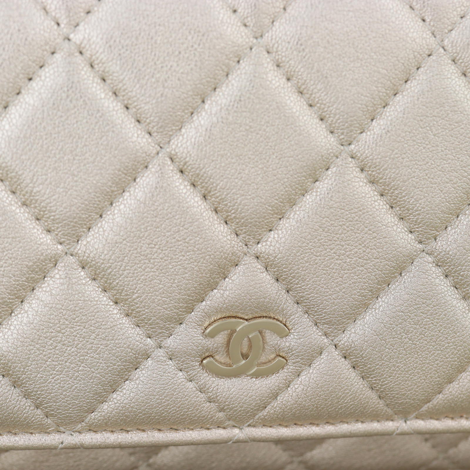 Chanel Classic Wallet on Chain