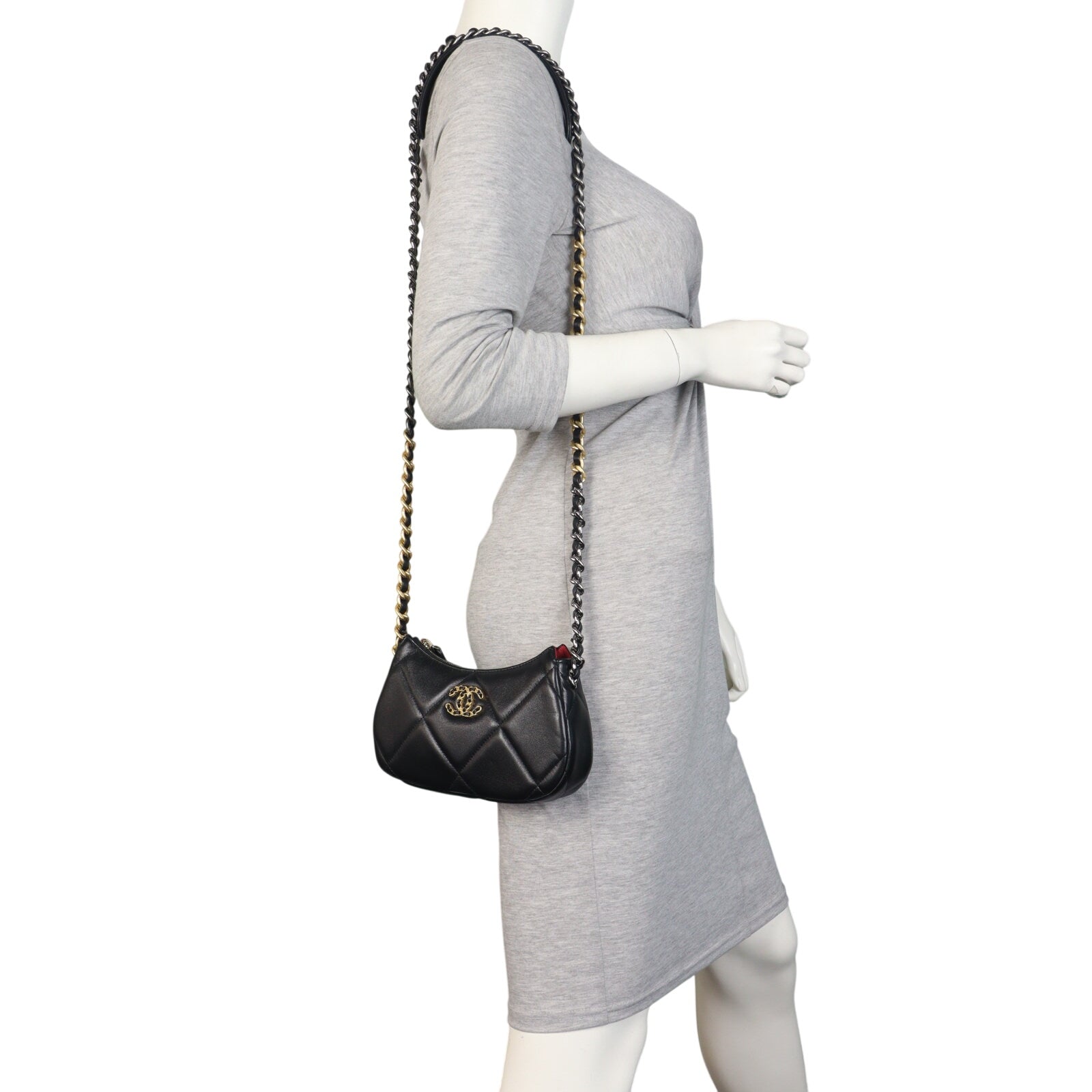 Chanel 19 Zip Chain Hobo
