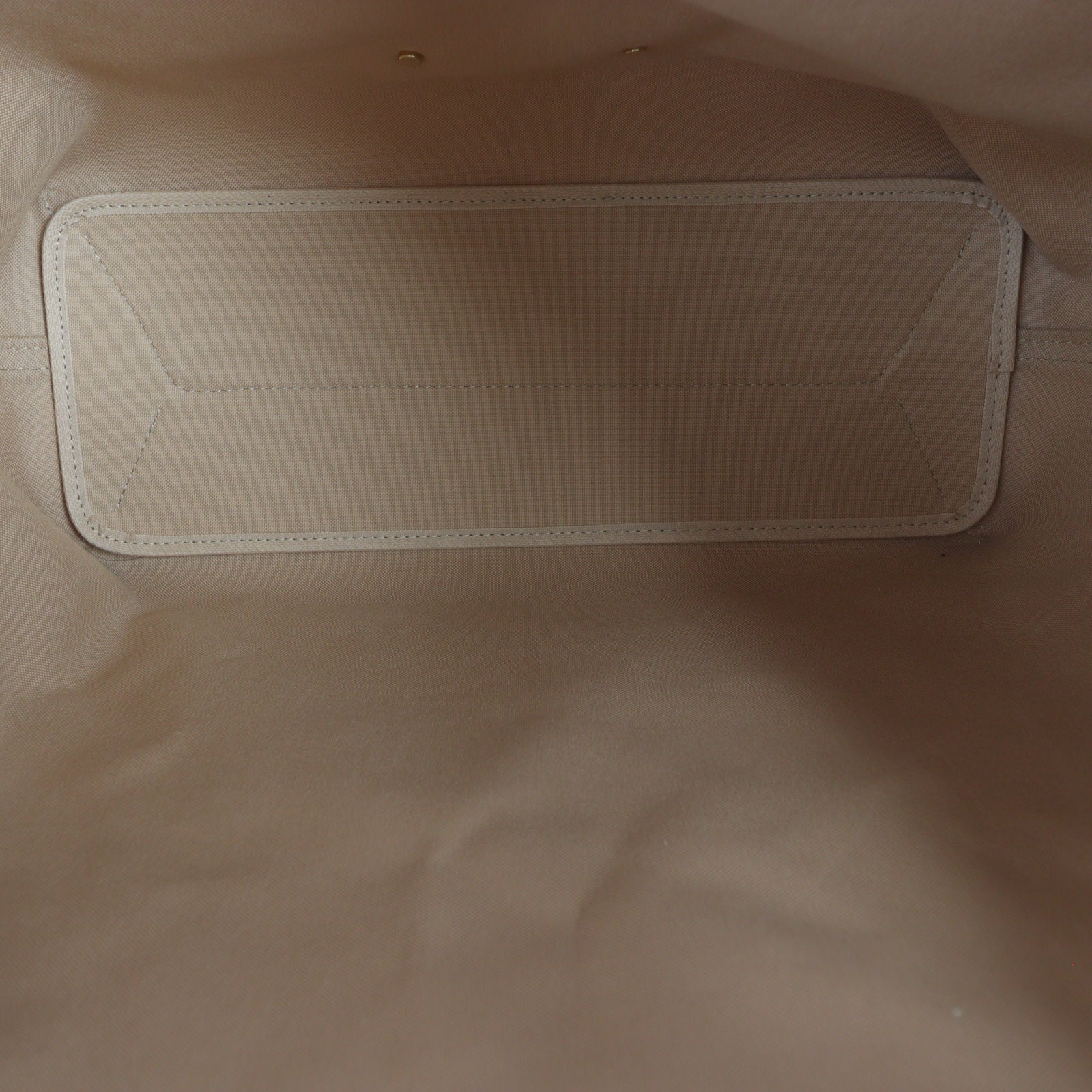 Louis Vuitton Atlantis GM Monogram Dune