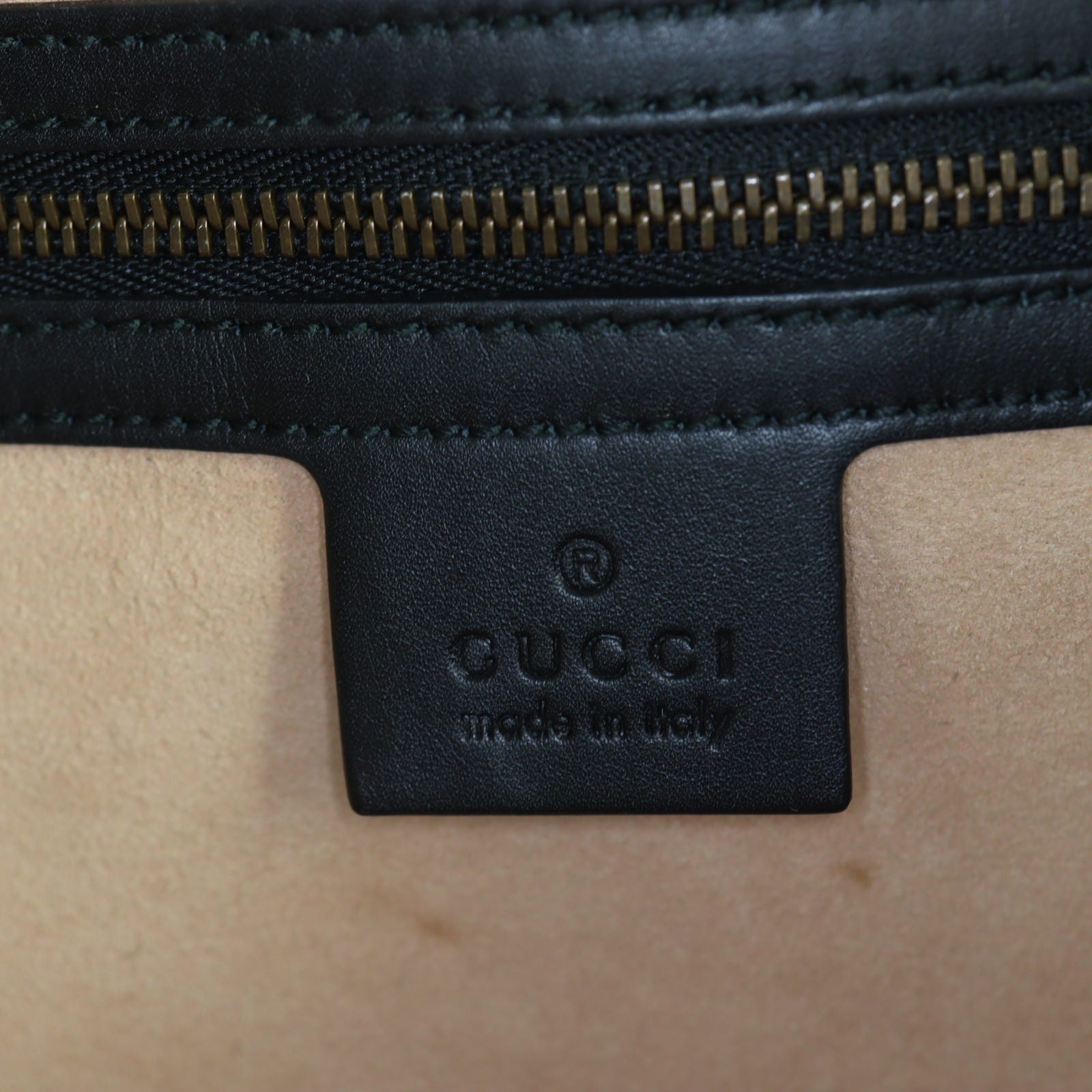 Gucci GG Marmont Matelasse Medium Tote