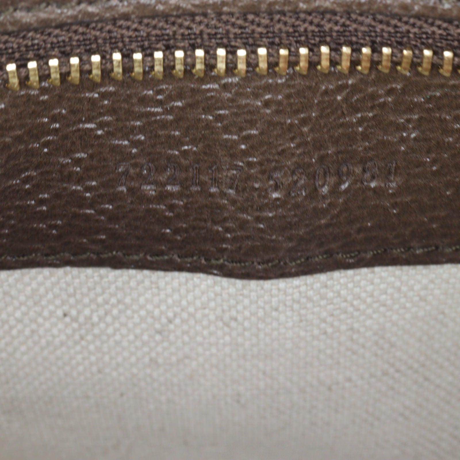 Gucci Ophidia GG Supreme Flap Shoulder Bag Small