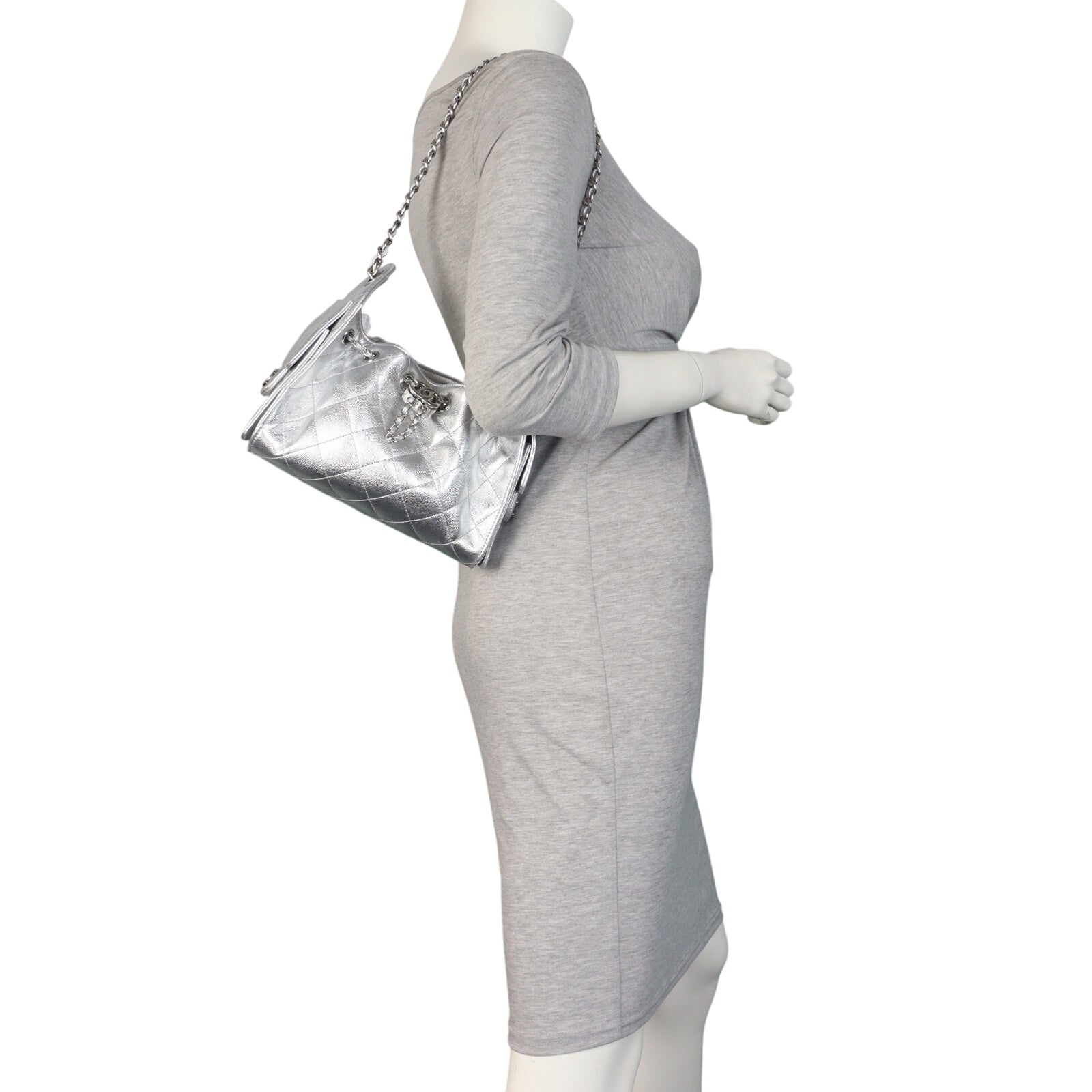 Chanel 25 Hobo Mini