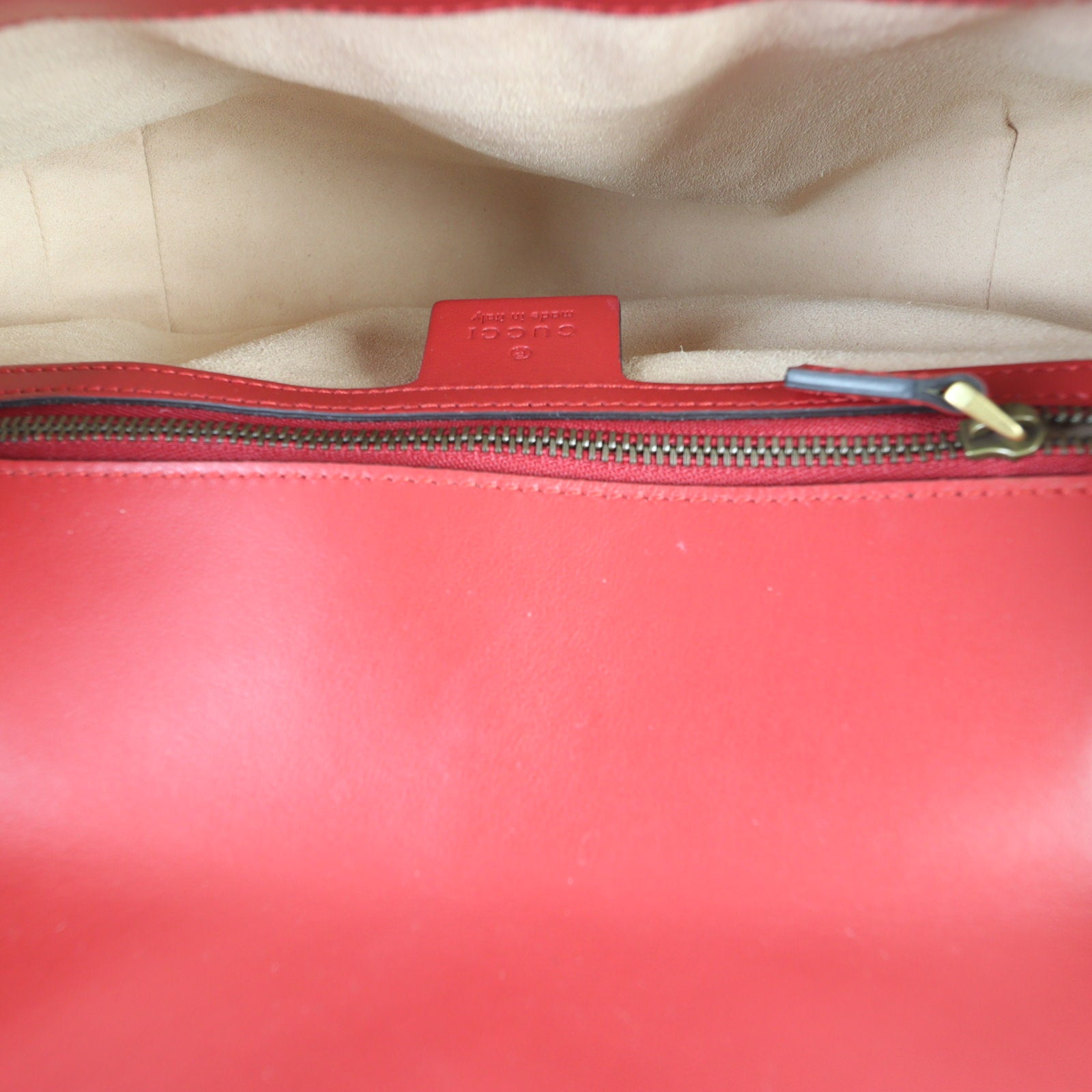 Gucci GG Marmont Matelasse Medium Shoulder Bag