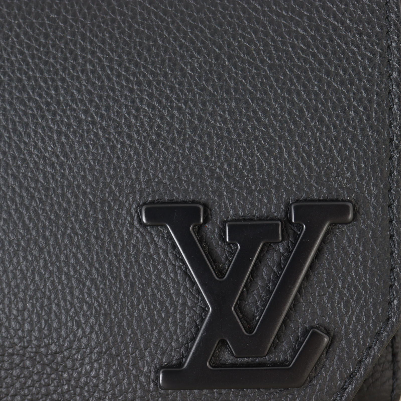 Louis Vuitton Takeoff Sling Aerogram