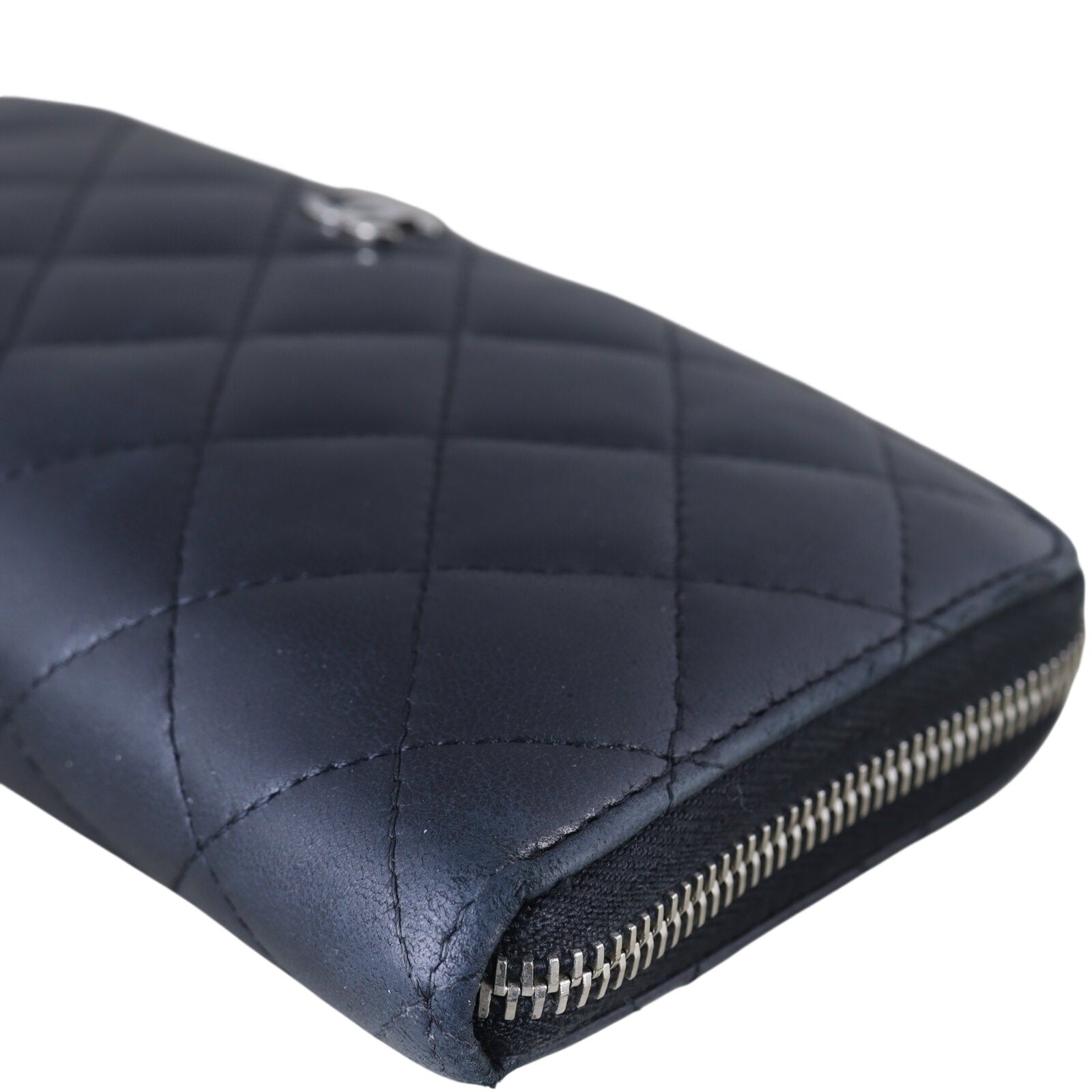 Chanel Classic Long Zipped Wallet