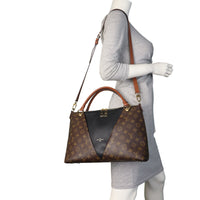 Louis Vuitton V Tote MM Monogram