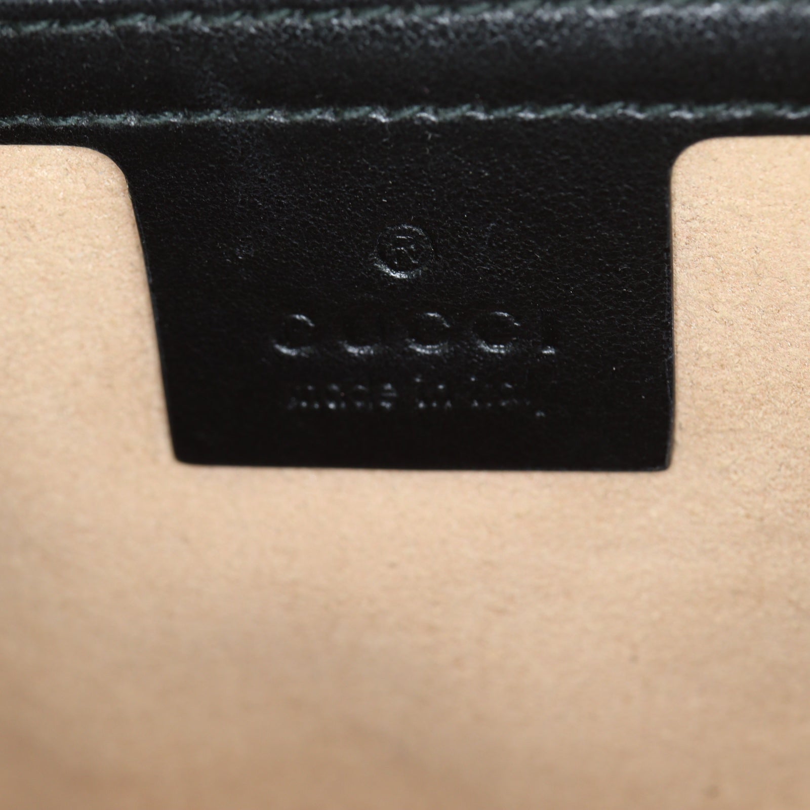 Gucci GG Marmont Matelasse Medium Shoulder Bag