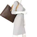Louis Vuitton Luco Tote Monogram