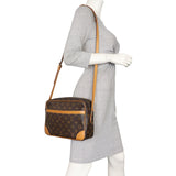 Louis Vuitton Trocadero 30 Monogram
