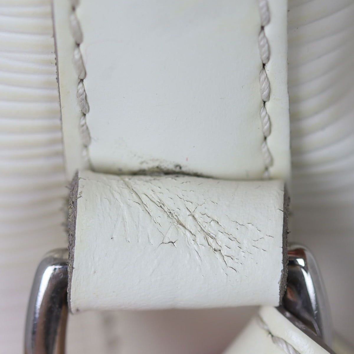 Louis Vuitton Petit Noe Epi Date code

