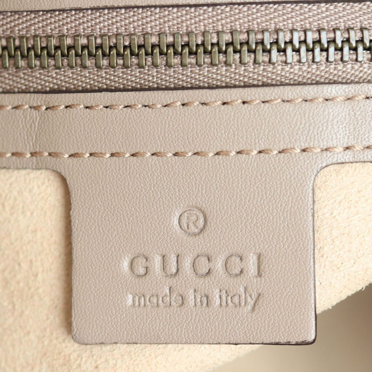 Gucci GG Marmont Matelasse Medium Tote Stamp
