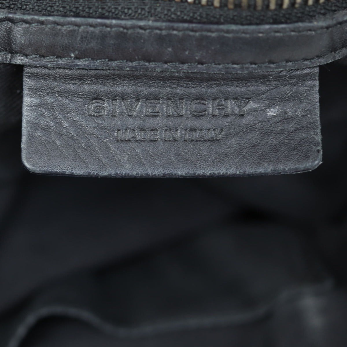Givenchy Nightingale Medium Stamp

