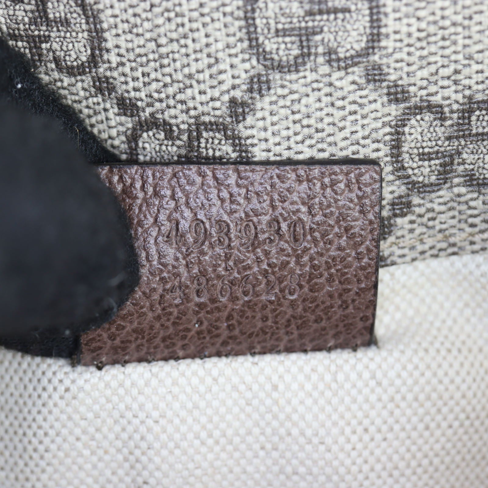 Gucci Neo Vintage GG Supreme Belt Bag