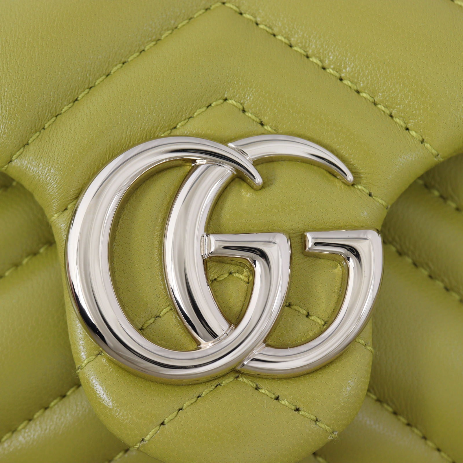 Gucci GG Marmont Matelasse Super Mini Shoulder Bag