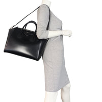 Givenchy Antigona Medium