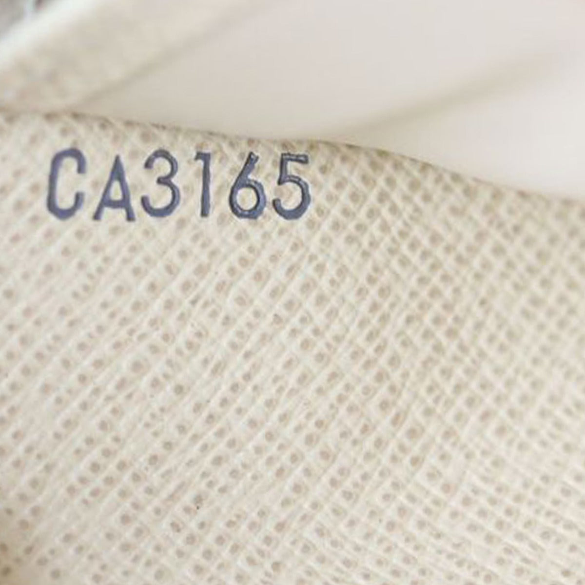 Louis Vuitton Zippy Wallet Damier Azur Date code
