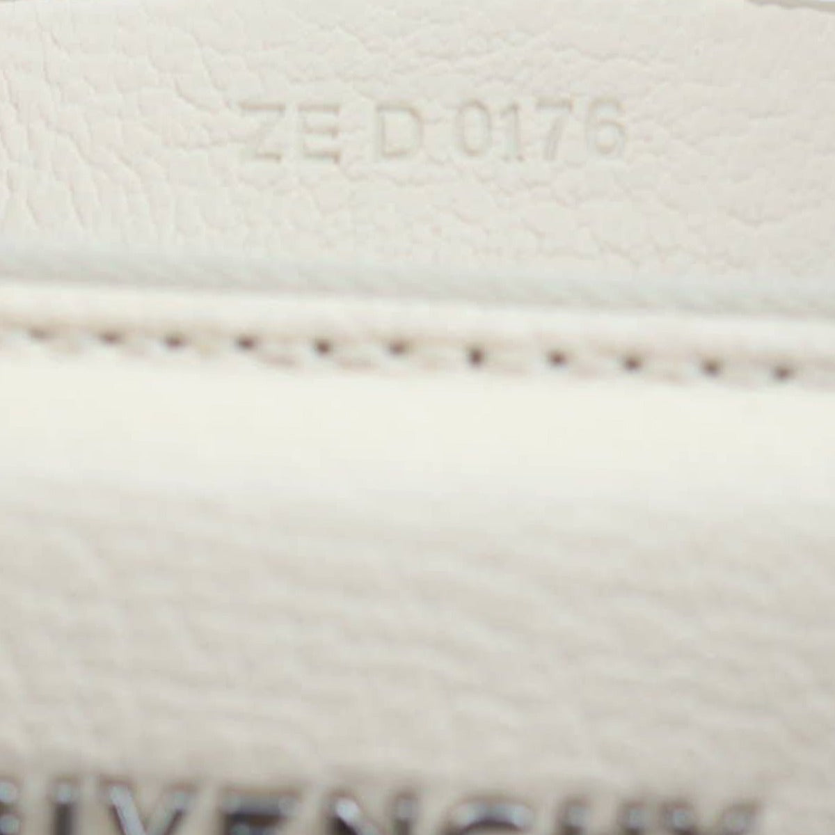 Givenchy Antigona Small Date code
