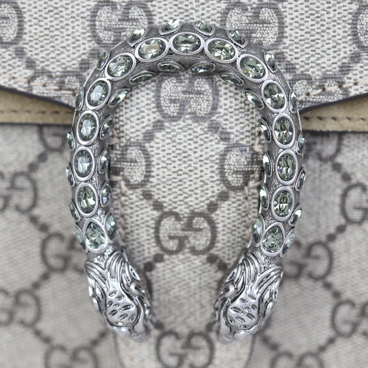 Gucci Dionysus GG Supreme Small Shoulder Bag Hardware
