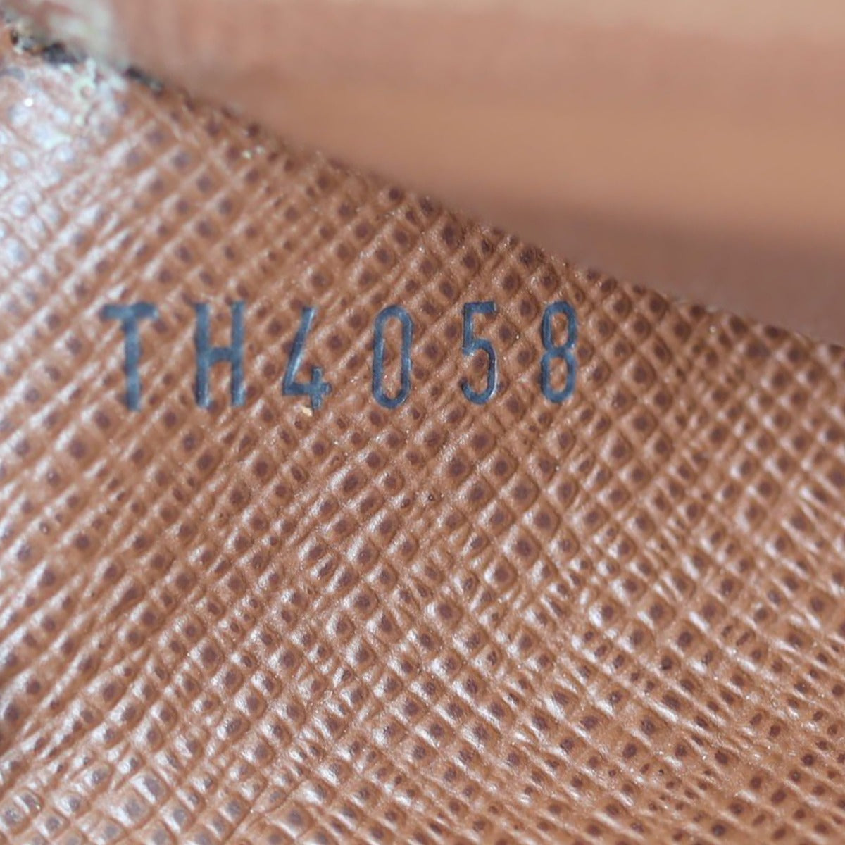 Louis Vuitton Porte Tresor International Wallet Monogram Date code