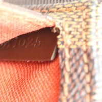 Louis Vuitton Geronimos Waist Bag Date code
