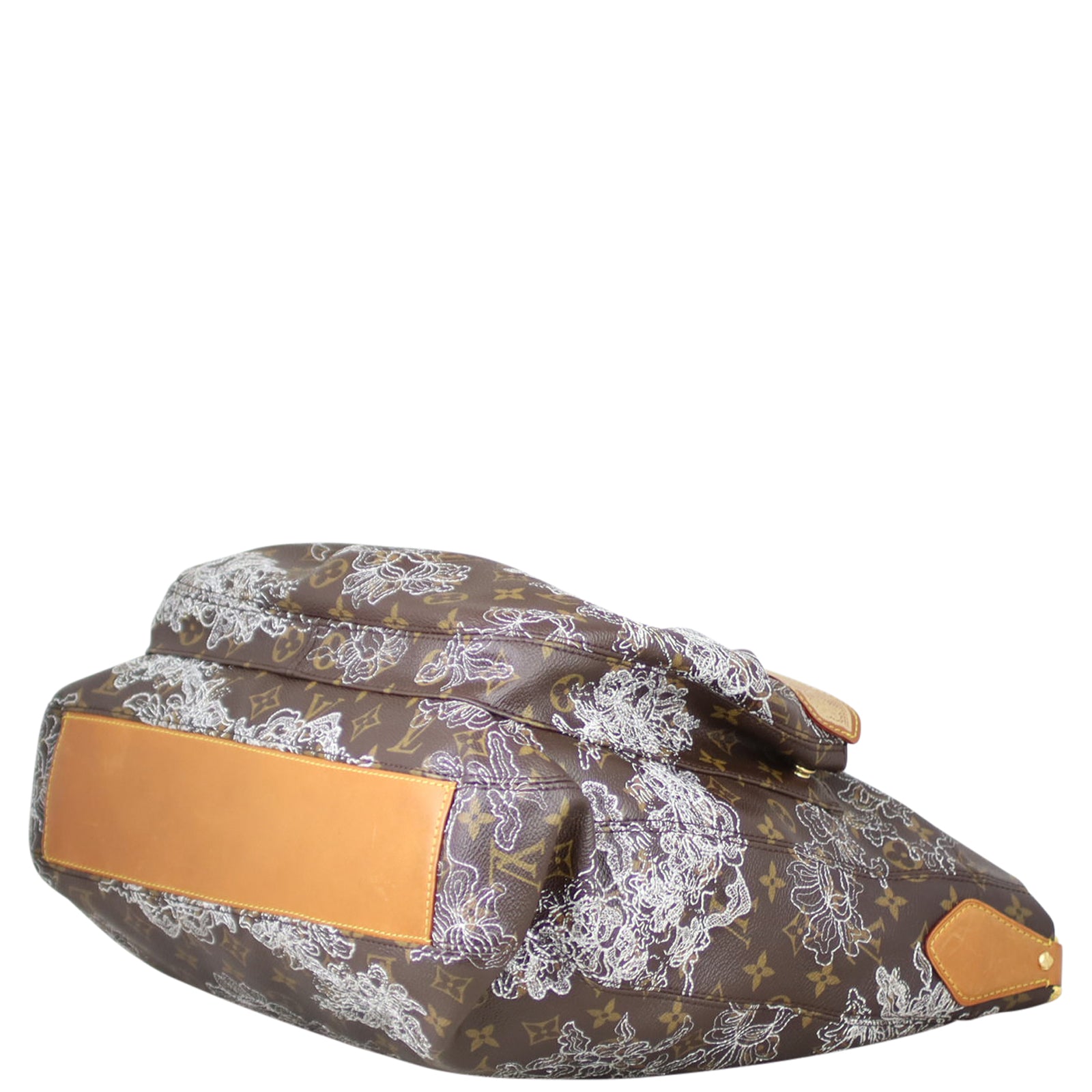 Louis Vuitton Dentelle Fersen Monogram Corner