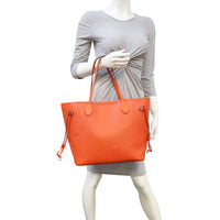 Louis Vuitton Neverfull MM Epi Mannequin