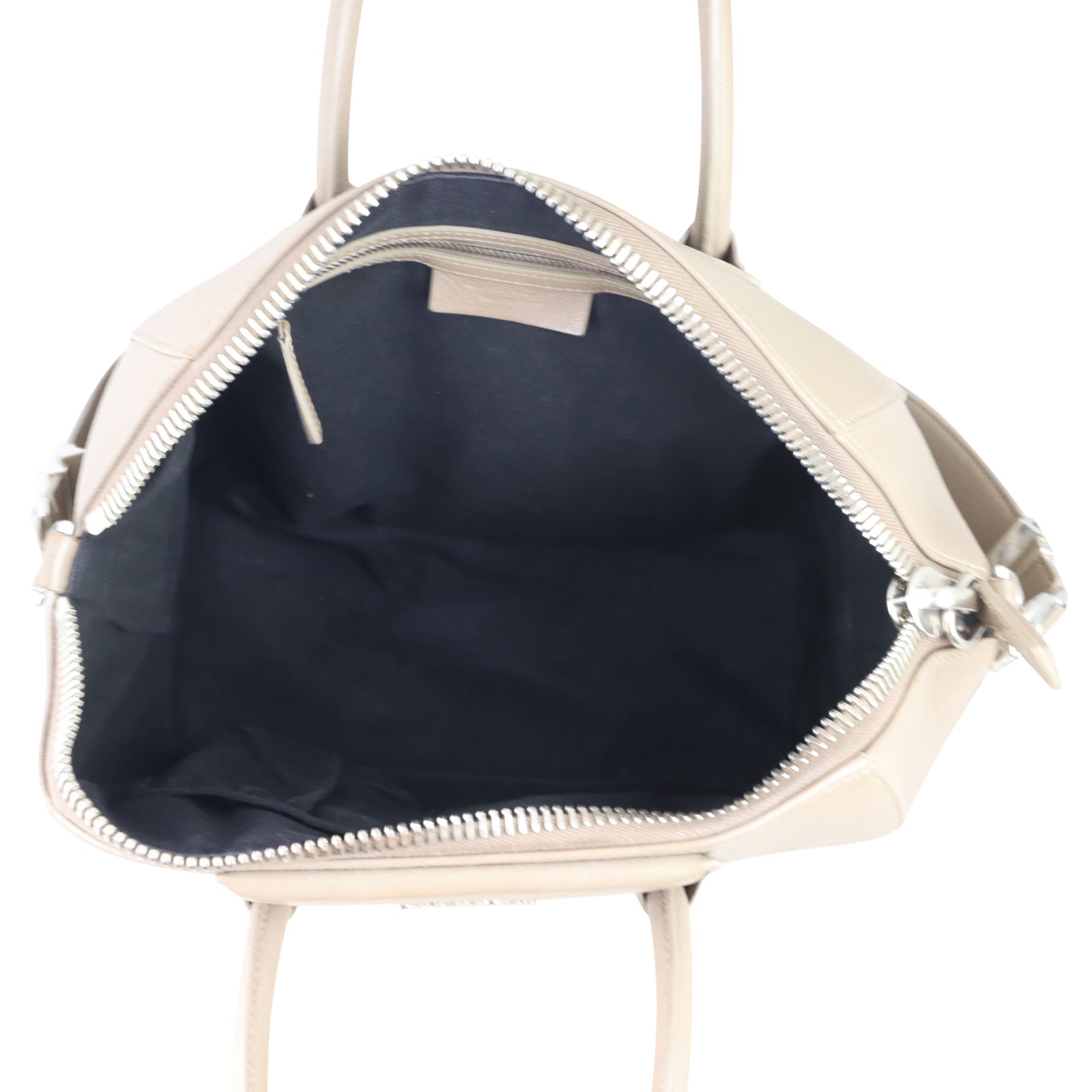 Givenchy Antigona Medium Whole interior