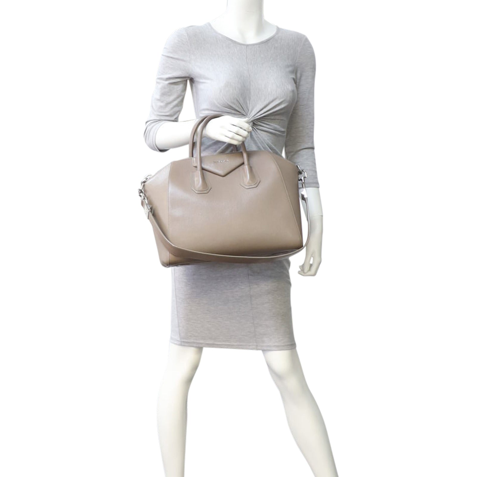 Givenchy Antigona Medium Mannequin