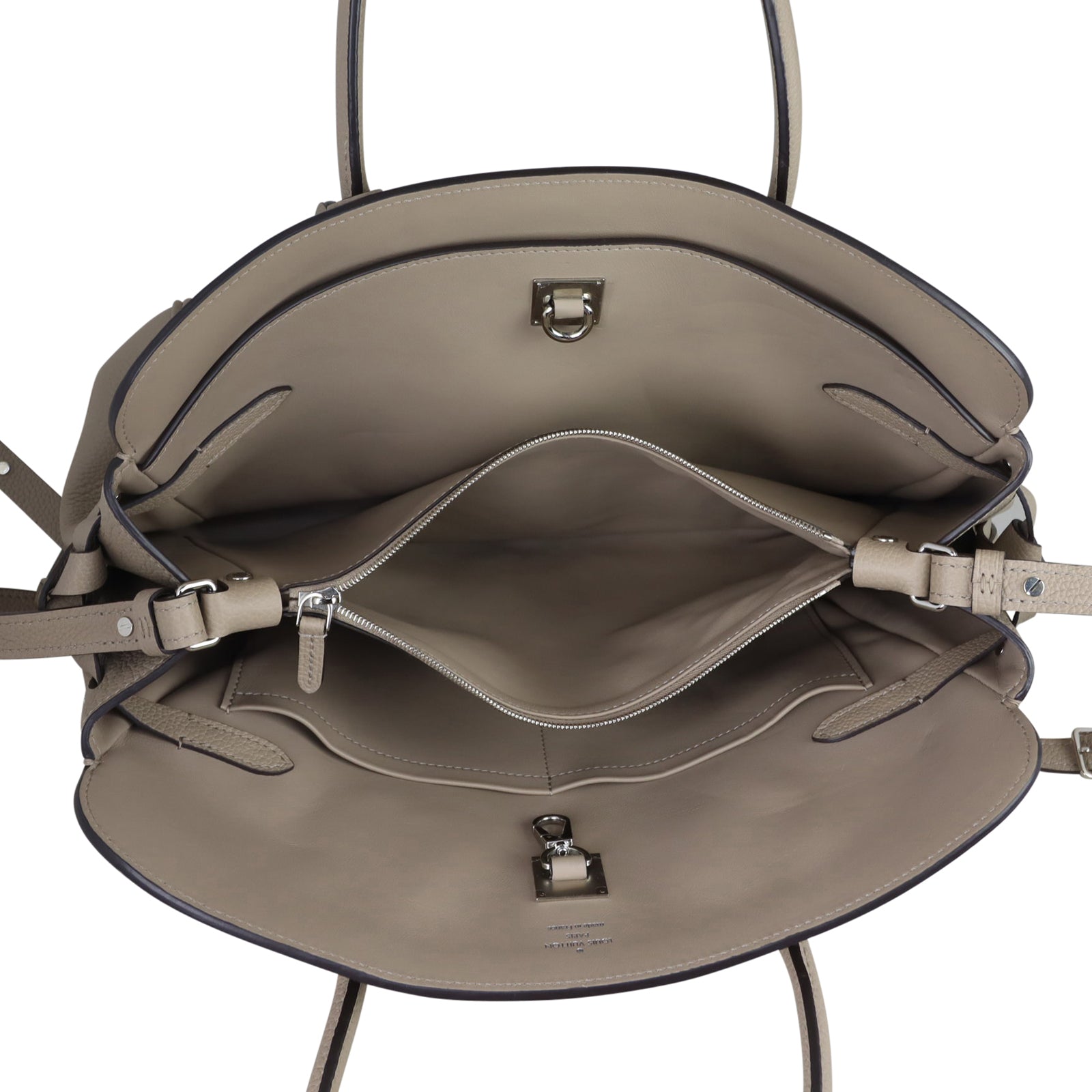 Louis Vuitton Milla MM Whole interior