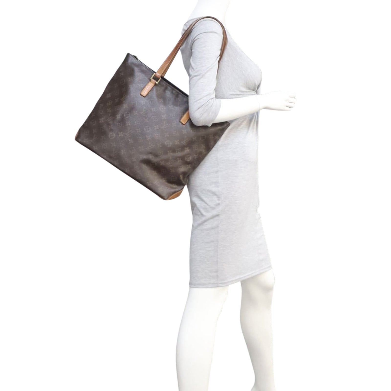 Louis Vuitton Cabas Mezzo Monogram Mannequin