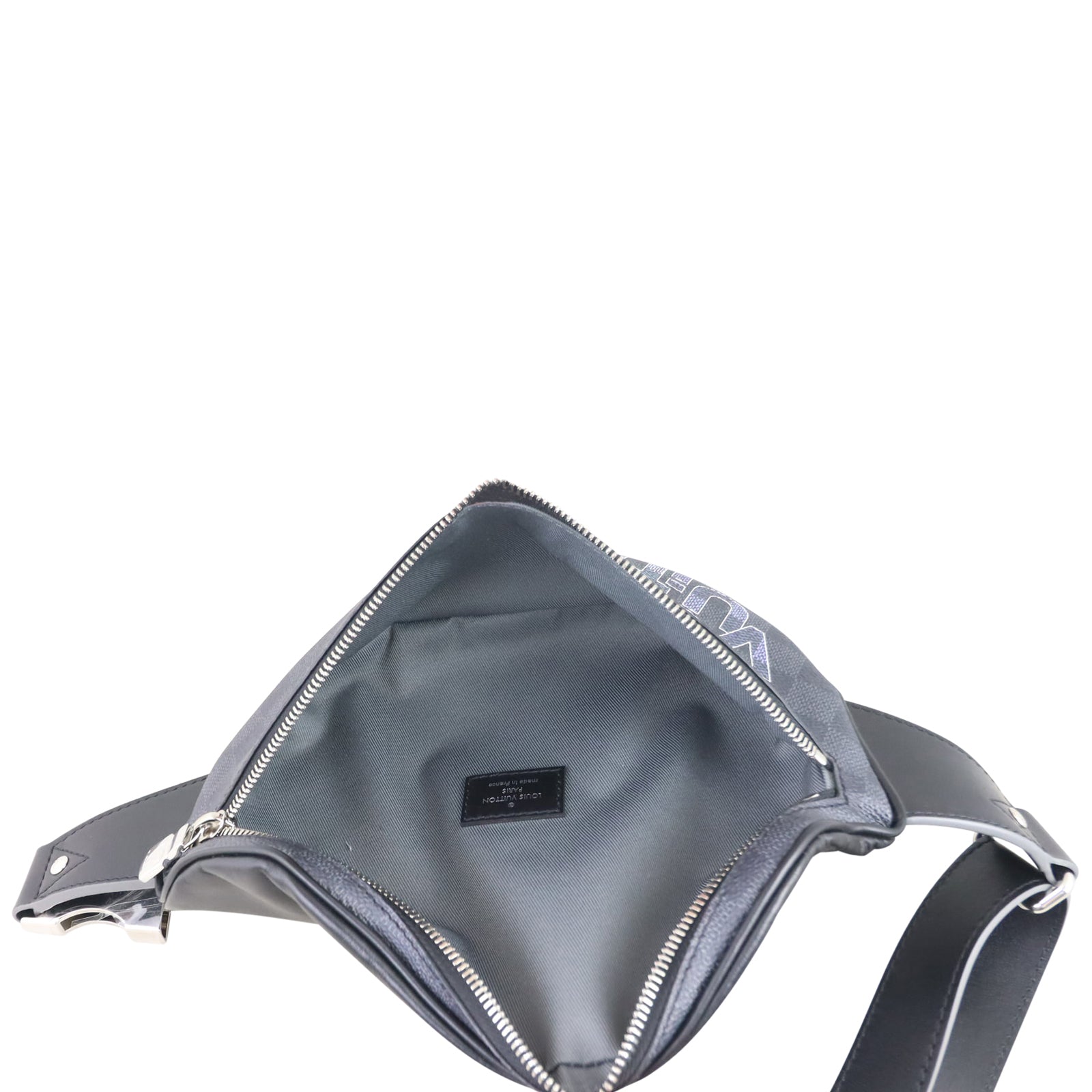 Louis Vuitton Campus Bum Bag Damier Graphite Whole interior